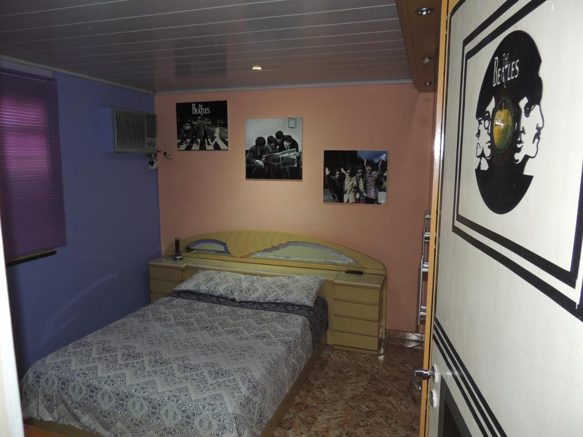 Mz Habitación en casa particular